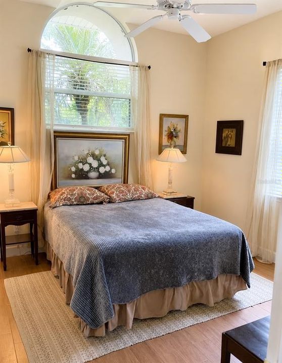En Venta: $875,000 (4 camas, 2 baños, 2498 Pies cuadrados)