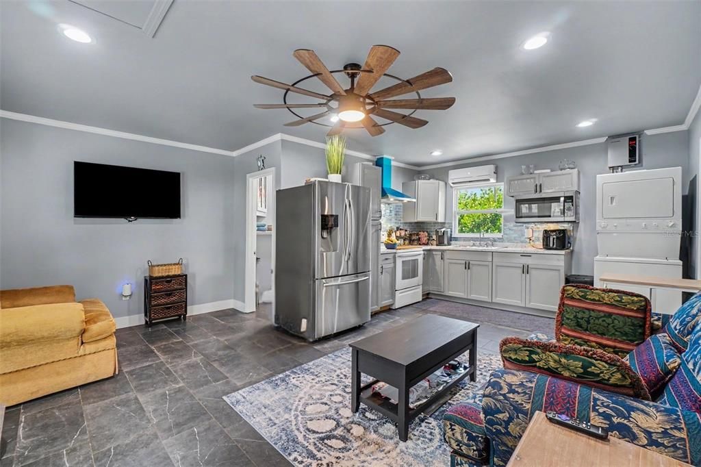 For Sale: $469,000 (5 beds, 4 baths, 2372 Square Feet)
