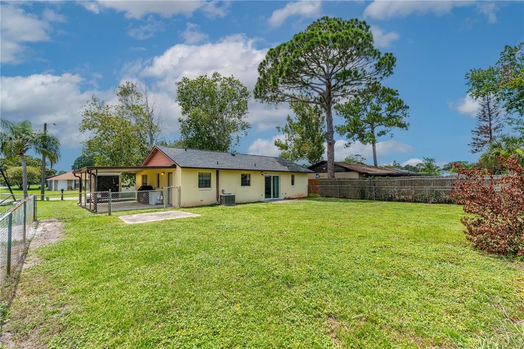 На продажу: $239,000 (2 спален, 2 ванн, 1002 Квадратных фут)
