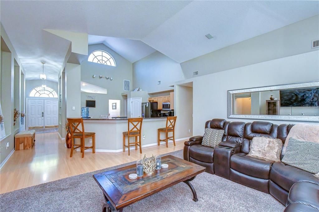 For Sale: $725,000 (4 beds, 3 baths, 2611 Square Feet)