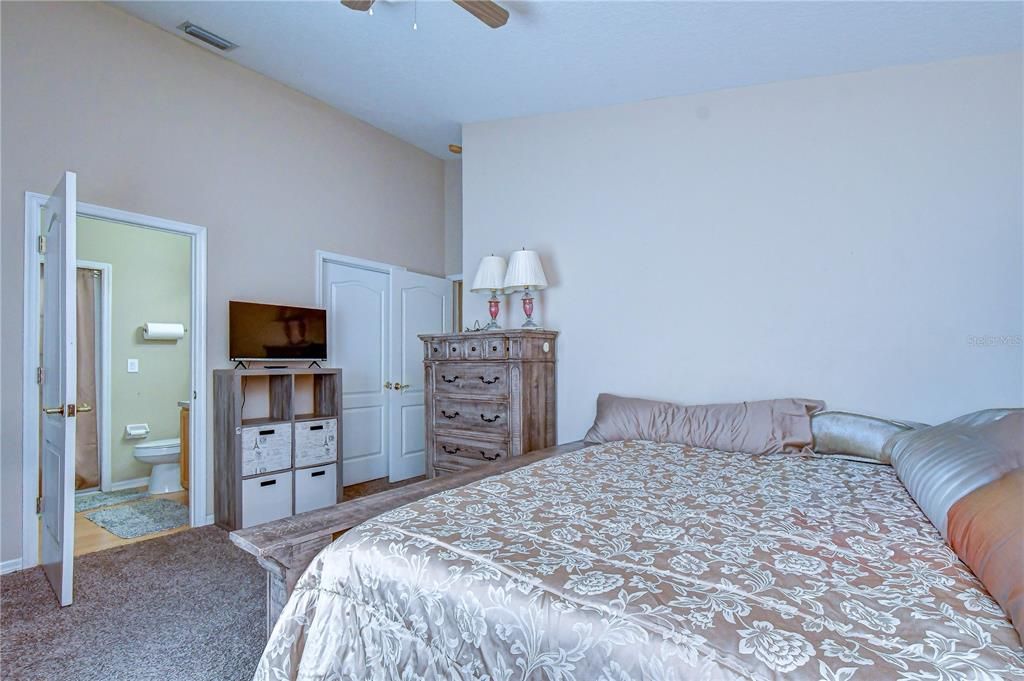 For Sale: $725,000 (4 beds, 3 baths, 2611 Square Feet)