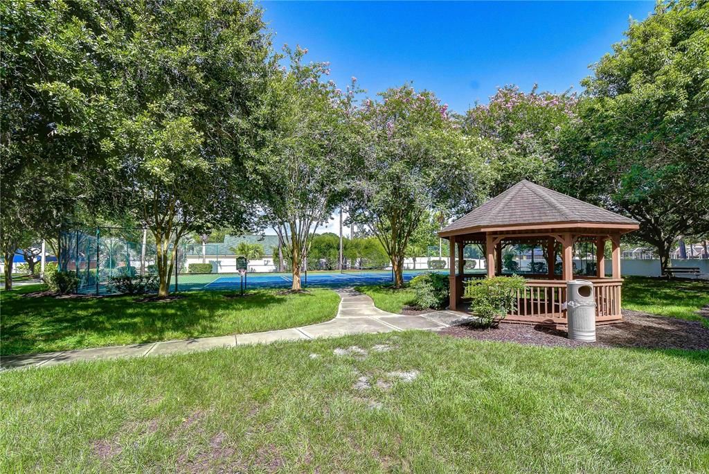 For Sale: $725,000 (4 beds, 3 baths, 2611 Square Feet)