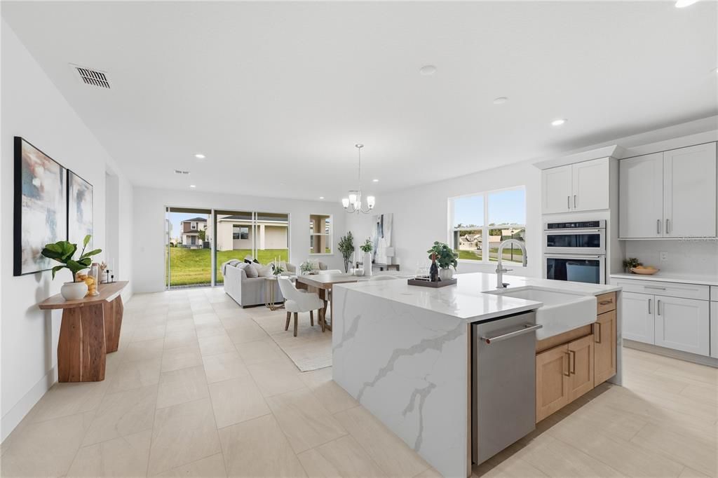 En Venta: $615,000 (3 camas, 2 baños, 2235 Pies cuadrados)