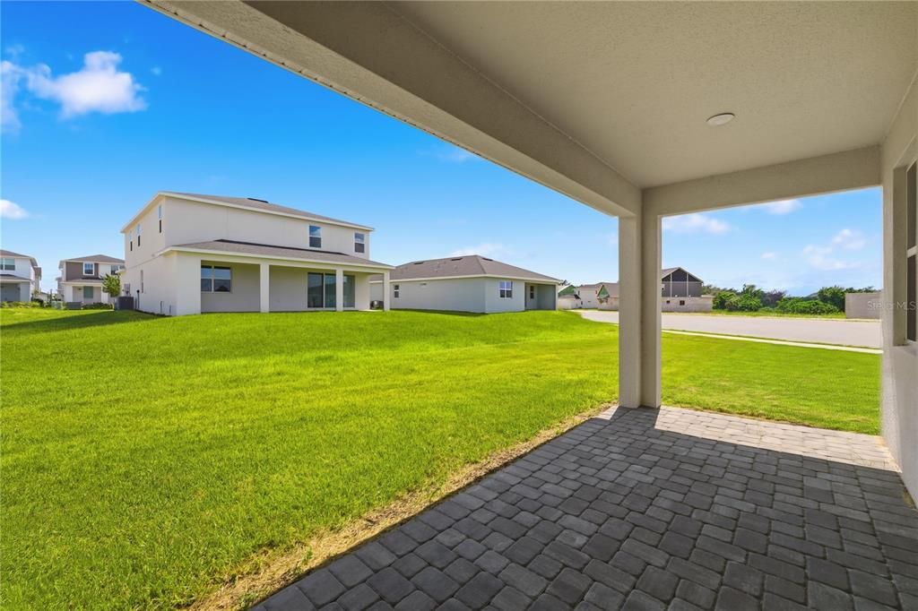 En Venta: $615,000 (3 camas, 2 baños, 2235 Pies cuadrados)