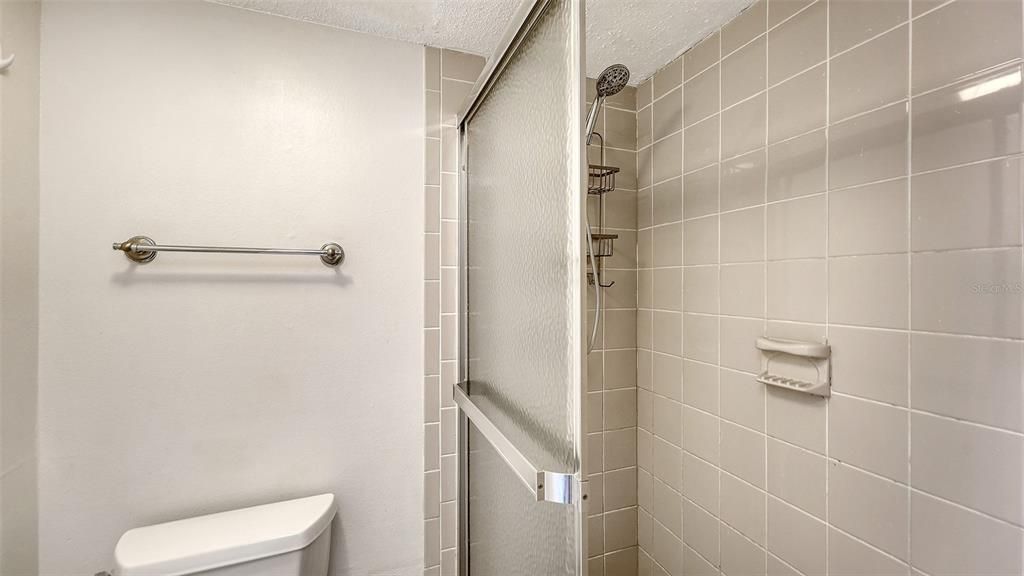 For Sale: $143,500 (2 beds, 2 baths, 874 Square Feet)