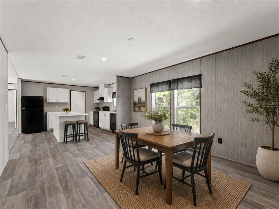 For Sale: $250,000 (4 beds, 2 baths, 1456 Square Feet)