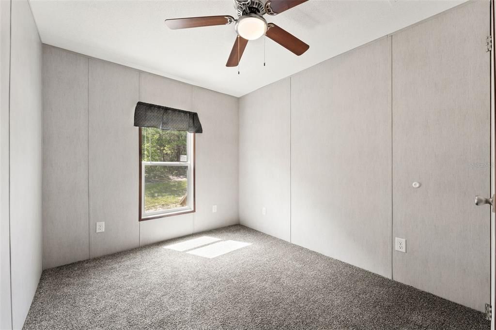 For Sale: $250,000 (4 beds, 2 baths, 1456 Square Feet)