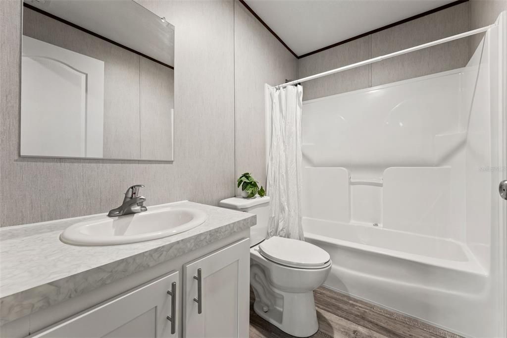 For Sale: $250,000 (4 beds, 2 baths, 1456 Square Feet)