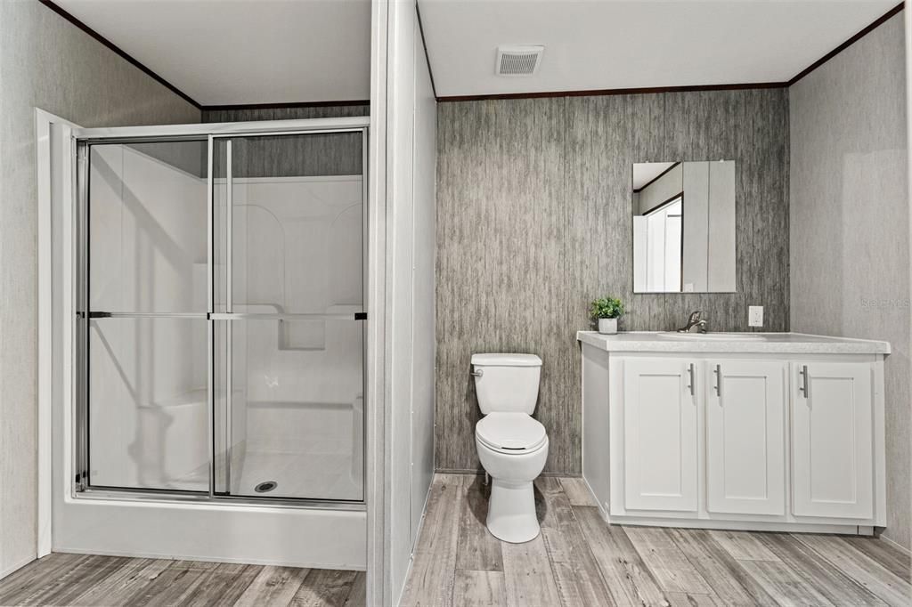 For Sale: $250,000 (4 beds, 2 baths, 1456 Square Feet)