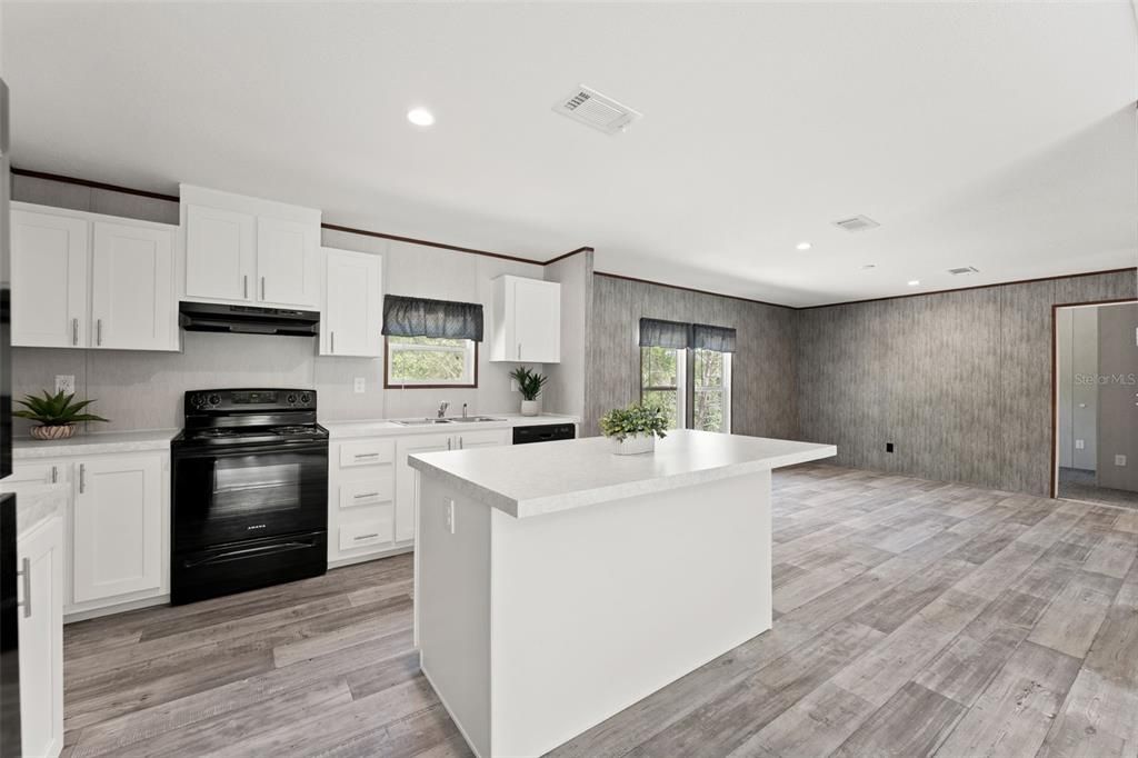 For Sale: $250,000 (4 beds, 2 baths, 1456 Square Feet)