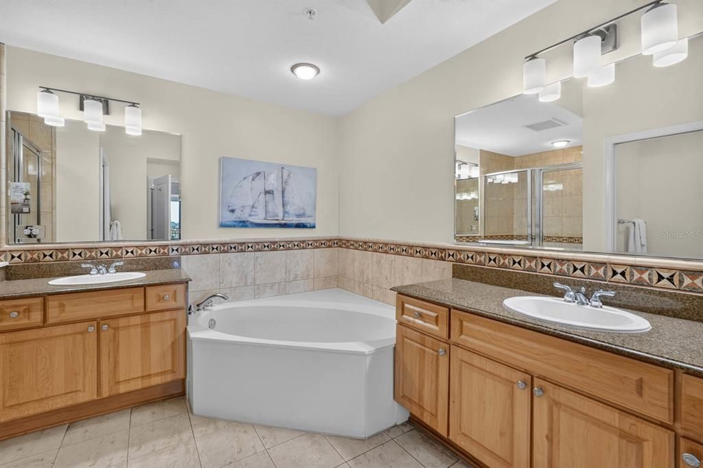 For Sale: $639,000 (3 beds, 3 baths, 1676 Square Feet)