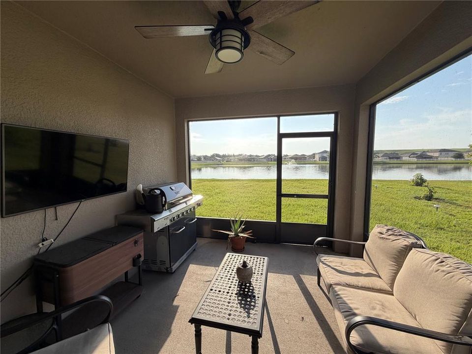 En Venta: $365,000 (4 camas, 2 baños, 1684 Pies cuadrados)