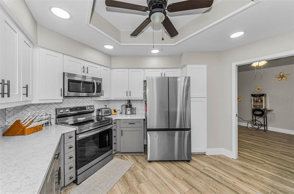 En Venta: $639,990 (4 camas, 2 baños, 2194 Pies cuadrados)