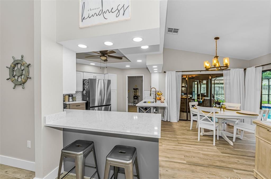 En Venta: $639,990 (4 camas, 2 baños, 2194 Pies cuadrados)