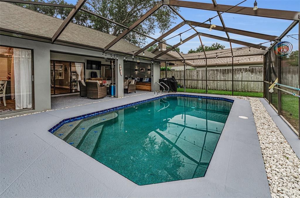 En Venta: $639,990 (4 camas, 2 baños, 2194 Pies cuadrados)