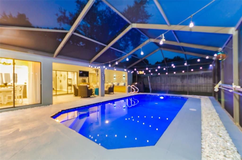 En Venta: $639,990 (4 camas, 2 baños, 2194 Pies cuadrados)