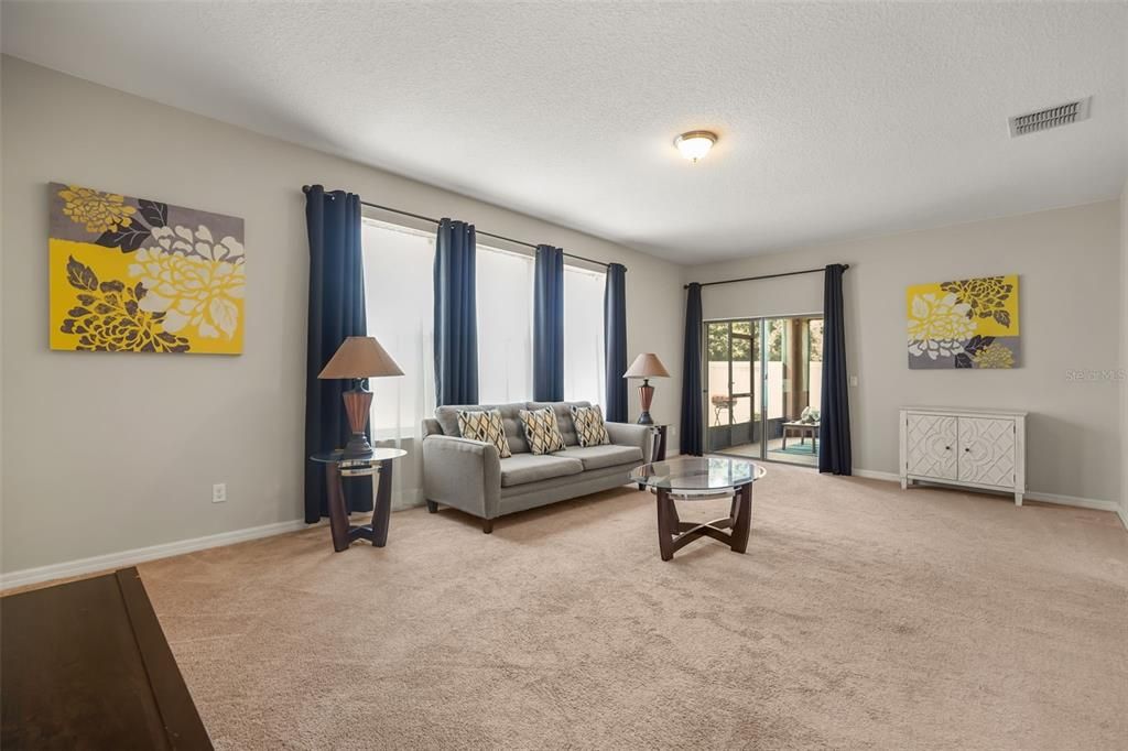 En Venta: $519,900 (5 camas, 3 baños, 3164 Pies cuadrados)