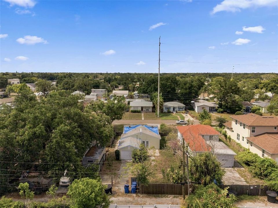 For Sale: $239,900 (2 beds, 1 baths, 1050 Square Feet)