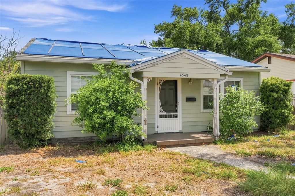 For Sale: $239,900 (2 beds, 1 baths, 1050 Square Feet)