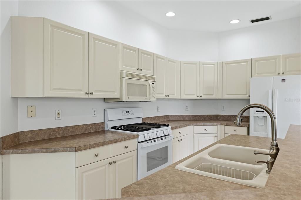 En Venta: $259,900 (2 camas, 2 baños, 1471 Pies cuadrados)