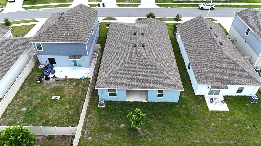 En Venta: $325,000 (4 camas, 3 baños, 2109 Pies cuadrados)