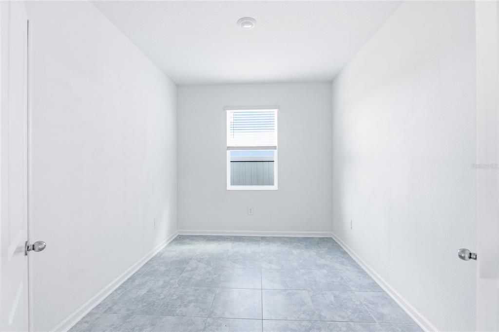 En Venta: $325,000 (4 camas, 3 baños, 2109 Pies cuadrados)