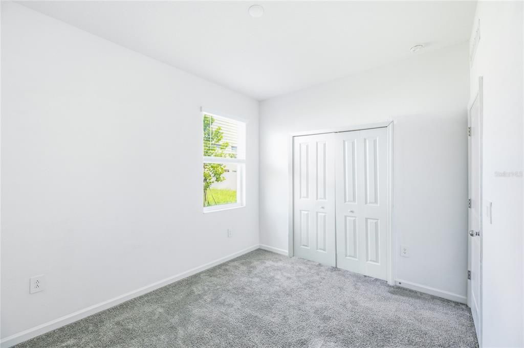 En Venta: $325,000 (4 camas, 3 baños, 2109 Pies cuadrados)