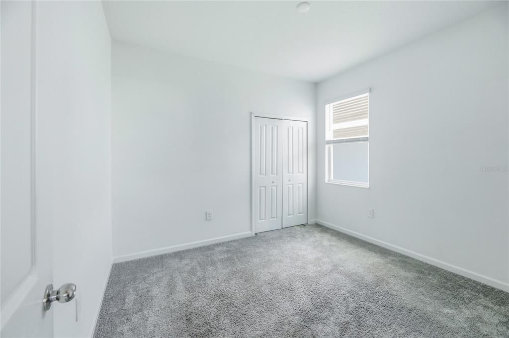 En Venta: $325,000 (4 camas, 3 baños, 2109 Pies cuadrados)