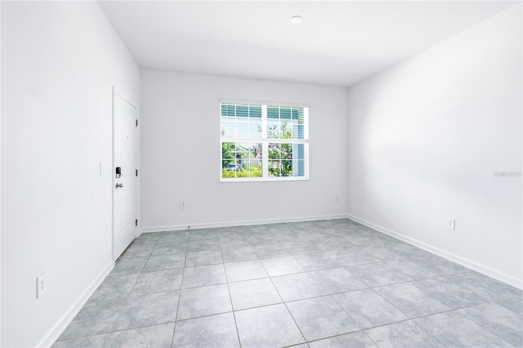 En Venta: $325,000 (4 camas, 3 baños, 2109 Pies cuadrados)