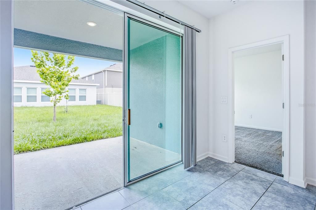En Venta: $325,000 (4 camas, 3 baños, 2109 Pies cuadrados)