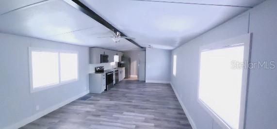На продажу: $145,900 (2 спален, 2 ванн, 924 Квадратных фут)