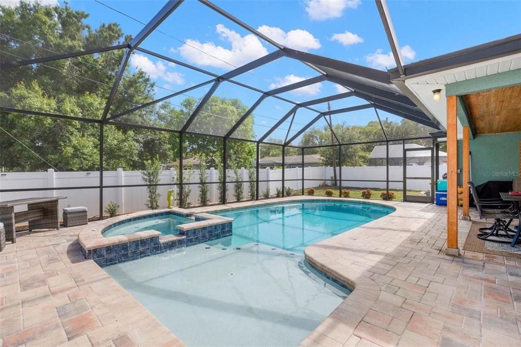 На продажу: $600,000 (3 спален, 2 ванн, 1888 Квадратных фут)