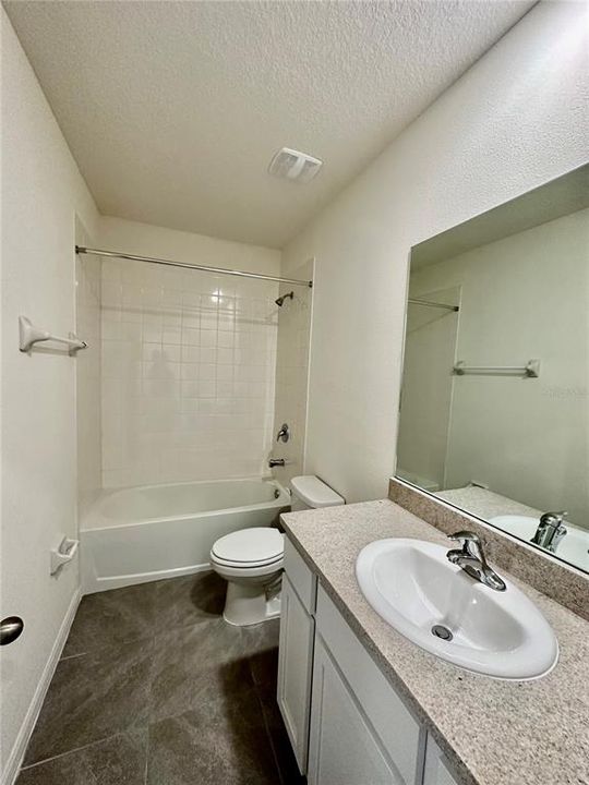 En Renta: $2,400 (3 camas, 2 baños, 1662 Pies cuadrados)