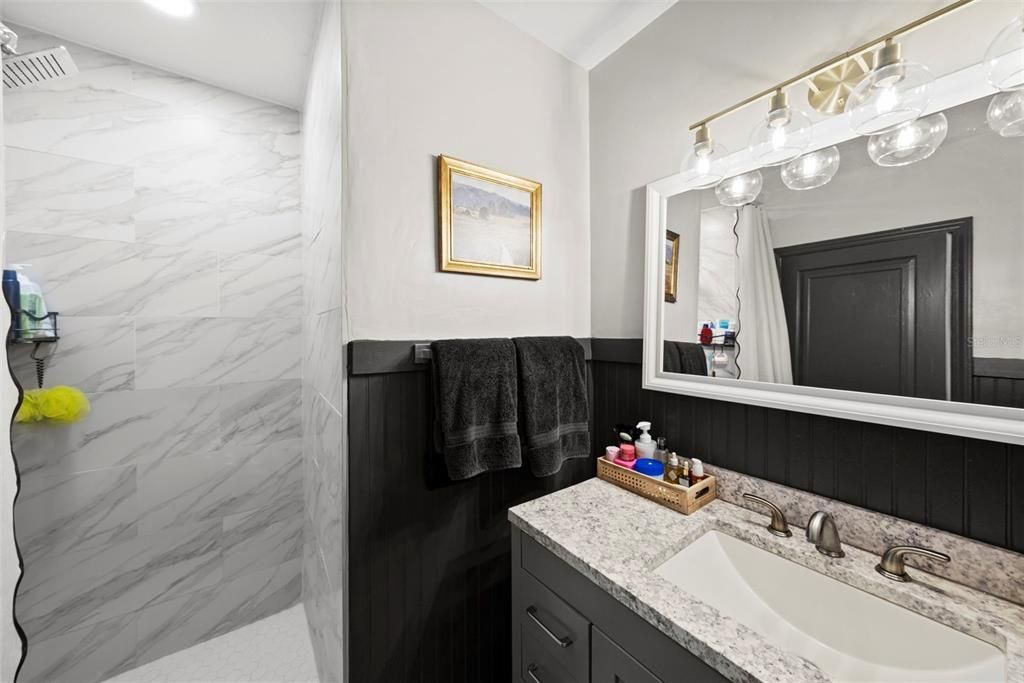 En Venta: $434,999 (3 camas, 2 baños, 1716 Pies cuadrados)