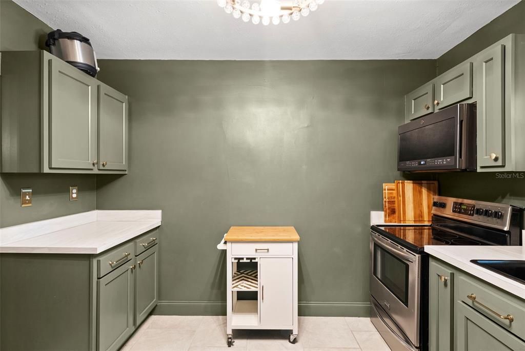 En Venta: $434,999 (3 camas, 2 baños, 1716 Pies cuadrados)
