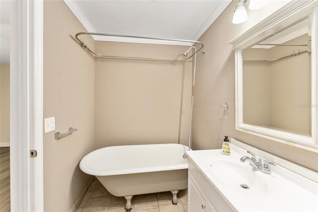 En Venta: $225,000 (2 camas, 2 baños, 948 Pies cuadrados)