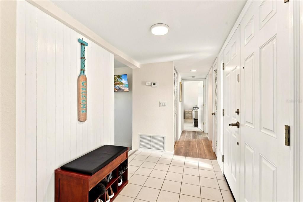 En Venta: $275,000 (3 camas, 2 baños, 1555 Pies cuadrados)