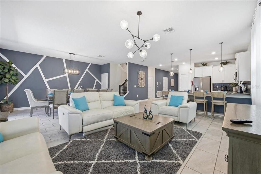En Venta: $715,000 (8 camas, 5 baños, 3994 Pies cuadrados)