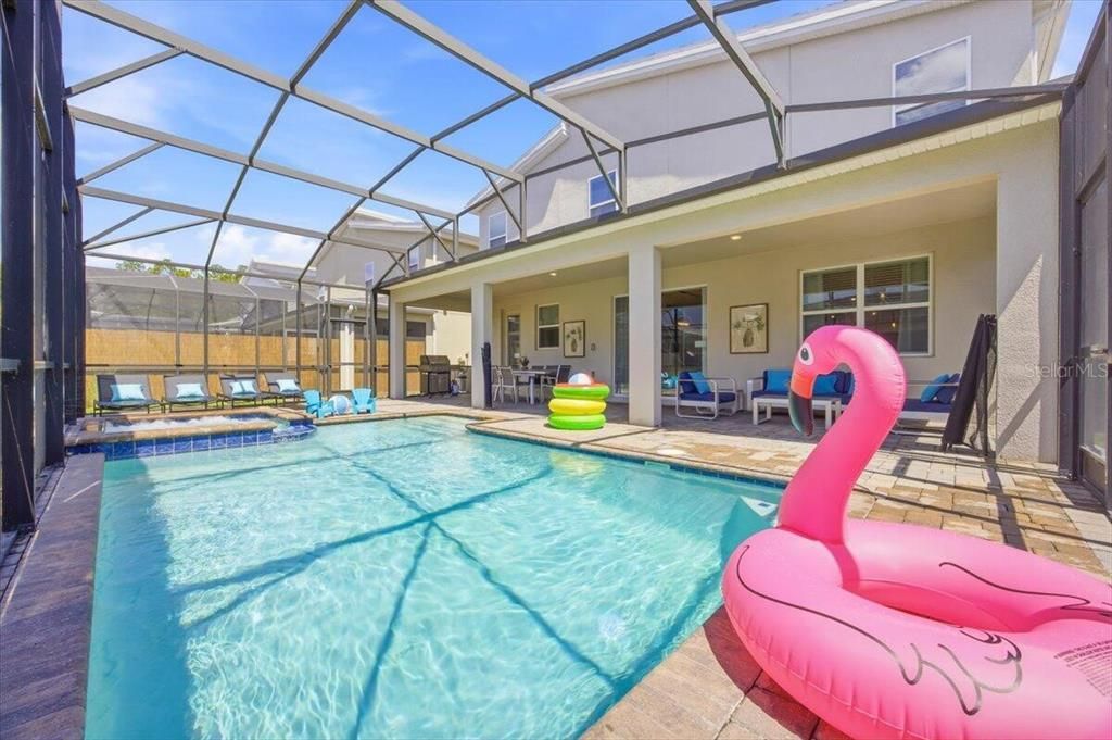 En Venta: $715,000 (8 camas, 5 baños, 3994 Pies cuadrados)