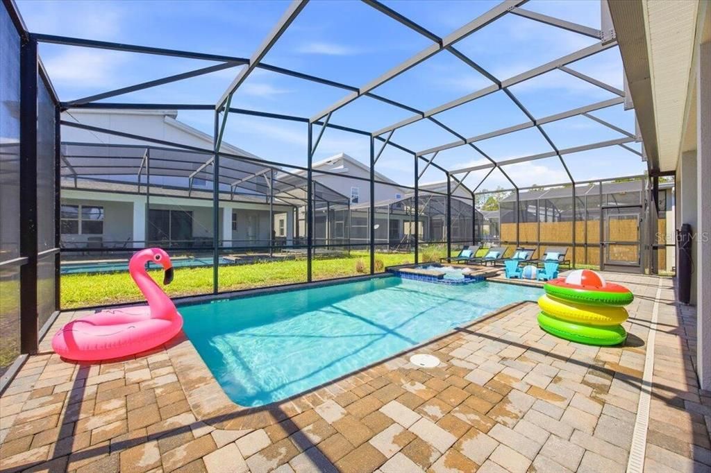 En Venta: $715,000 (8 camas, 5 baños, 3994 Pies cuadrados)