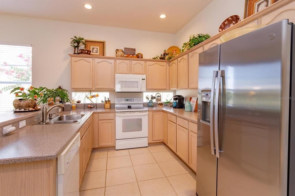 En Venta: $385,000 (4 camas, 2 baños, 2011 Pies cuadrados)