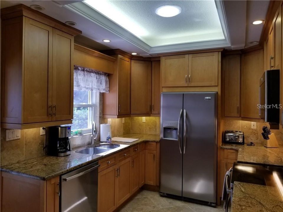 En Venta: $1,225,000 (0.35 acres)