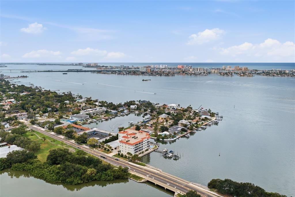 На продажу: $349,000 (0.42 acres)