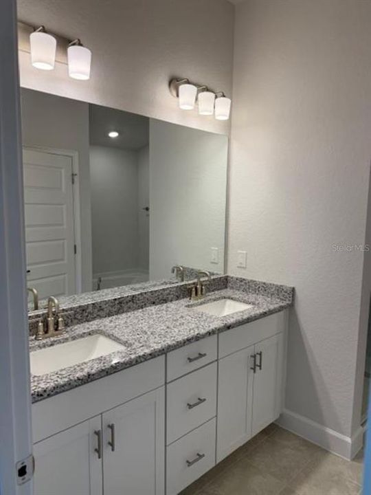 For Sale: $299,950 (4 beds, 2 baths, 1635 Square Feet)