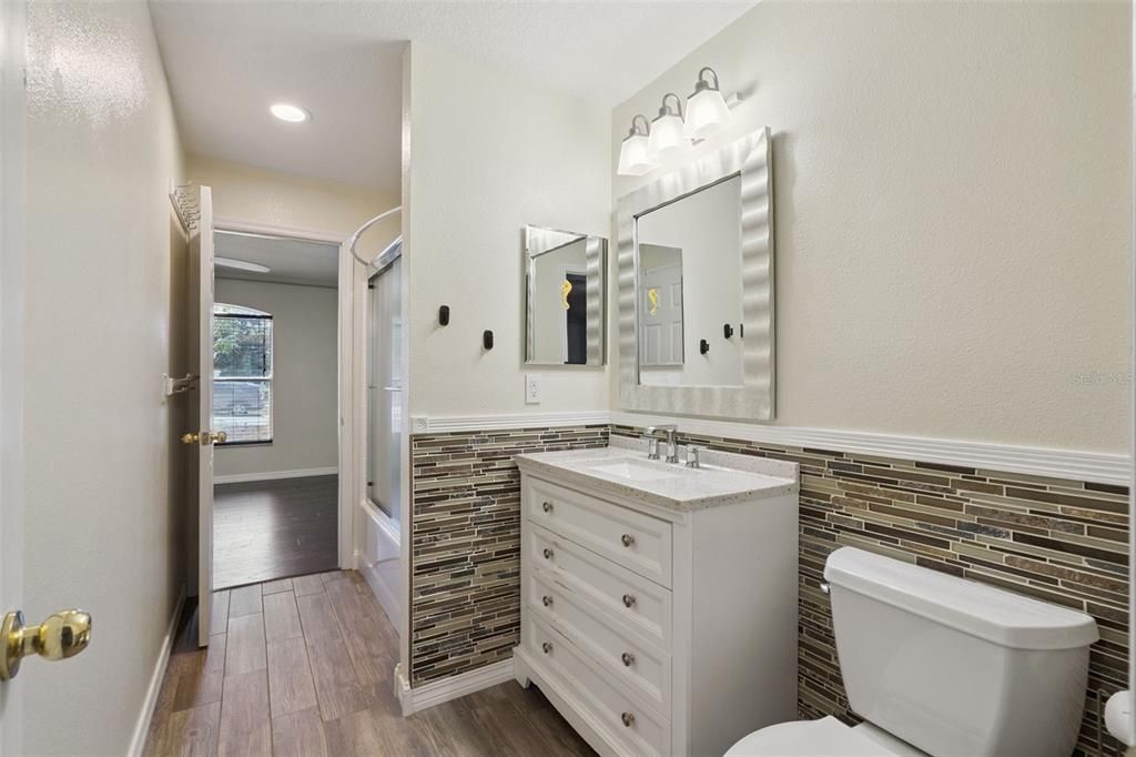 For Sale: $435,000 (3 beds, 2 baths, 1870 Square Feet)