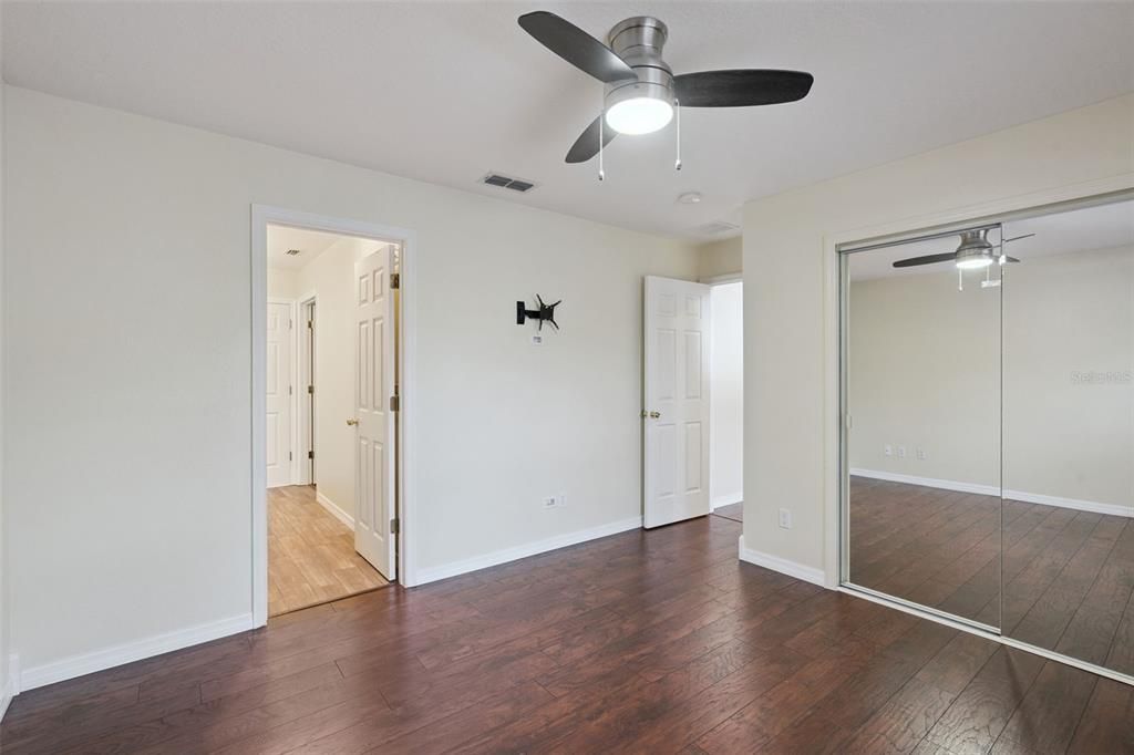 For Sale: $435,000 (3 beds, 2 baths, 1870 Square Feet)
