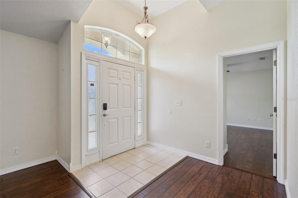 For Sale: $435,000 (3 beds, 2 baths, 1870 Square Feet)