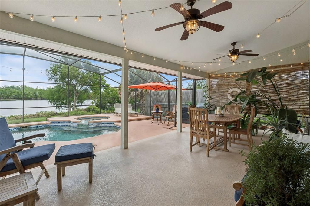 For Sale: $834,900 (3 beds, 2 baths, 1959 Square Feet)