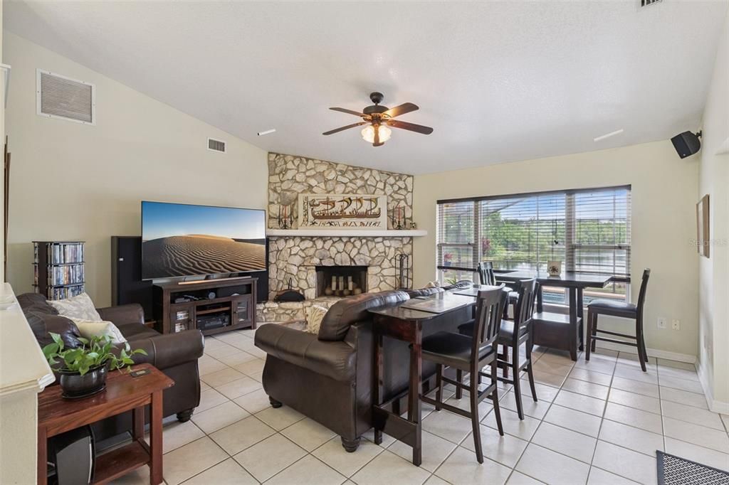 For Sale: $834,900 (3 beds, 2 baths, 1959 Square Feet)