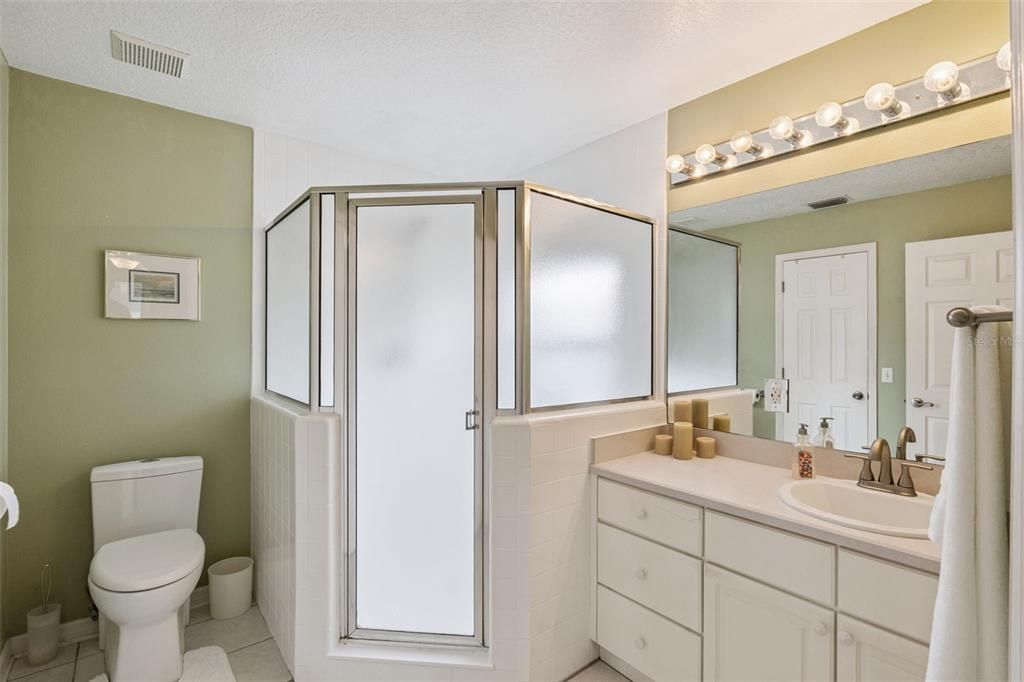 For Sale: $834,900 (3 beds, 2 baths, 1959 Square Feet)